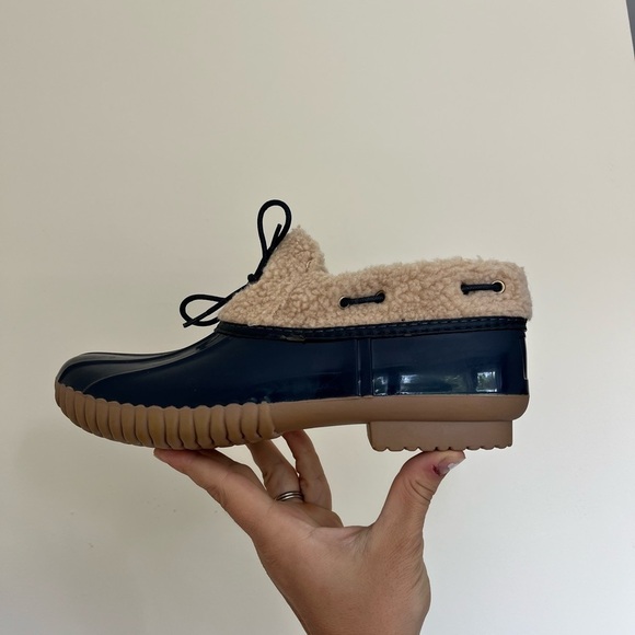 Insulated duck booties by Bonnibel - Picture 3 of 9